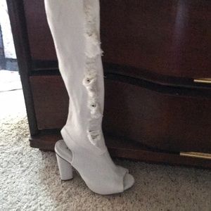 Knee high white boots❌sold❌